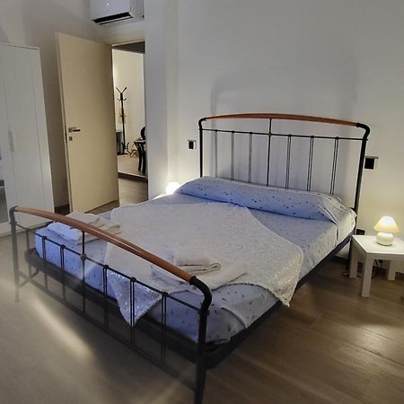 カリアリA Casa Di Anna E Marioアパートメント エクステリア 写真